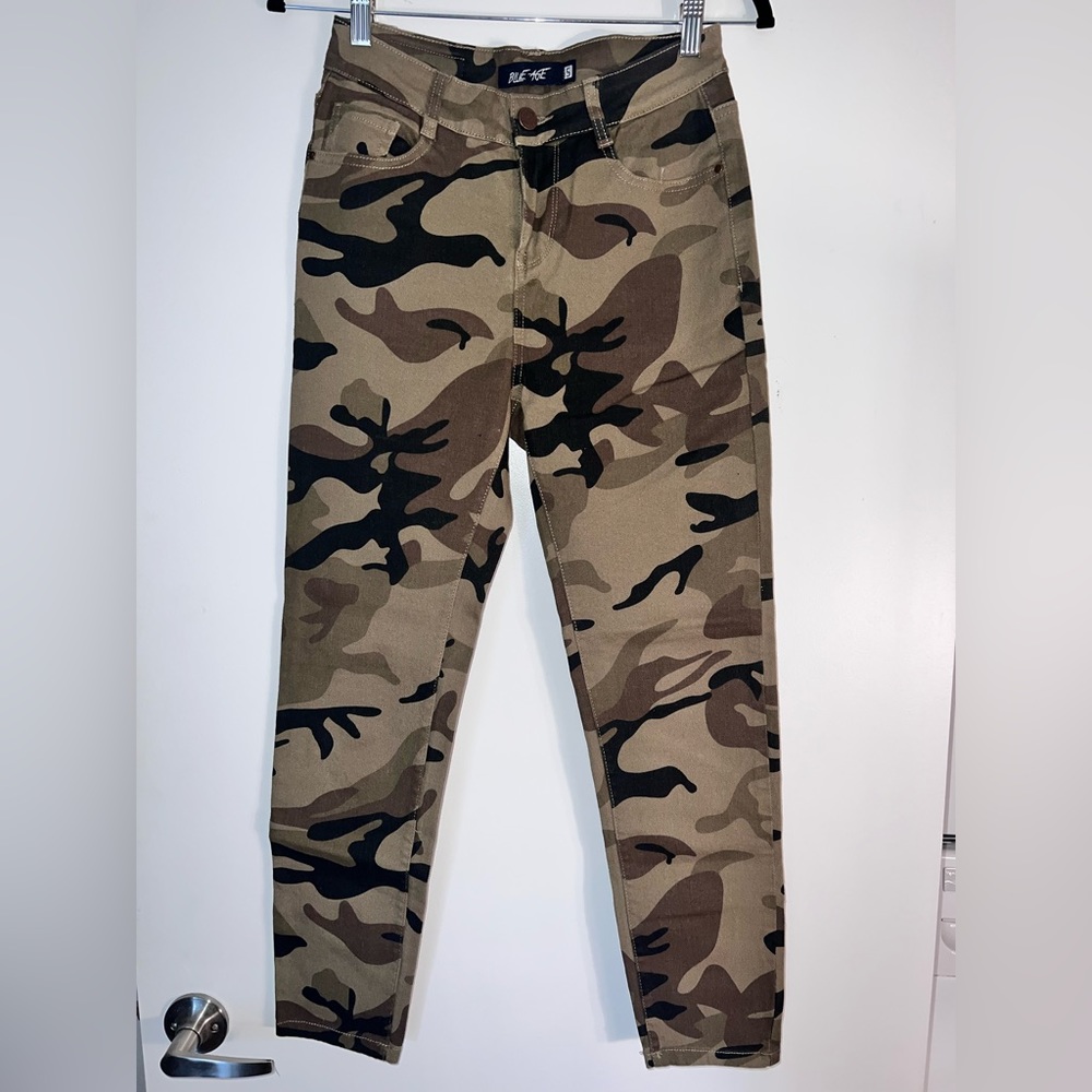 Blue Age army camp jeans size 5